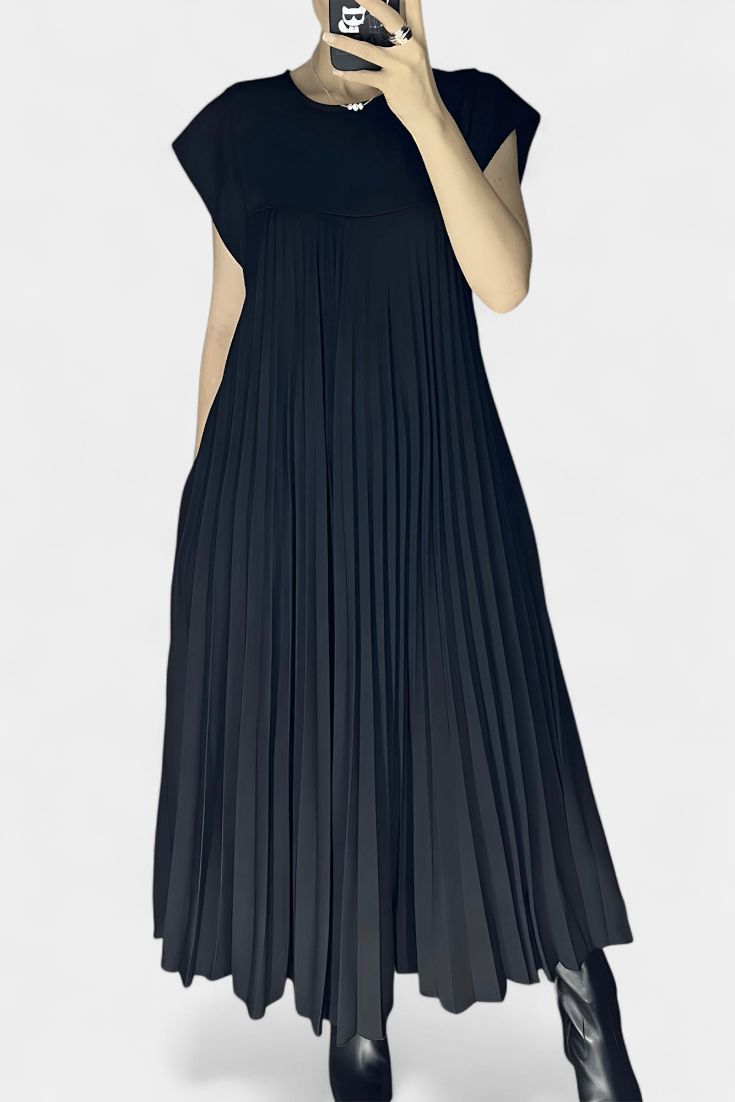 Manuela | Sleeveless Pleated High-Waist Dress