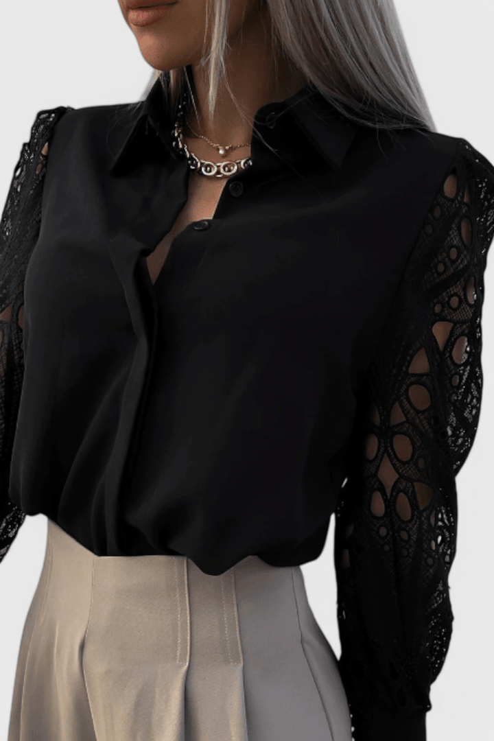 Tabitha Relaxed Fit Chic Blouse